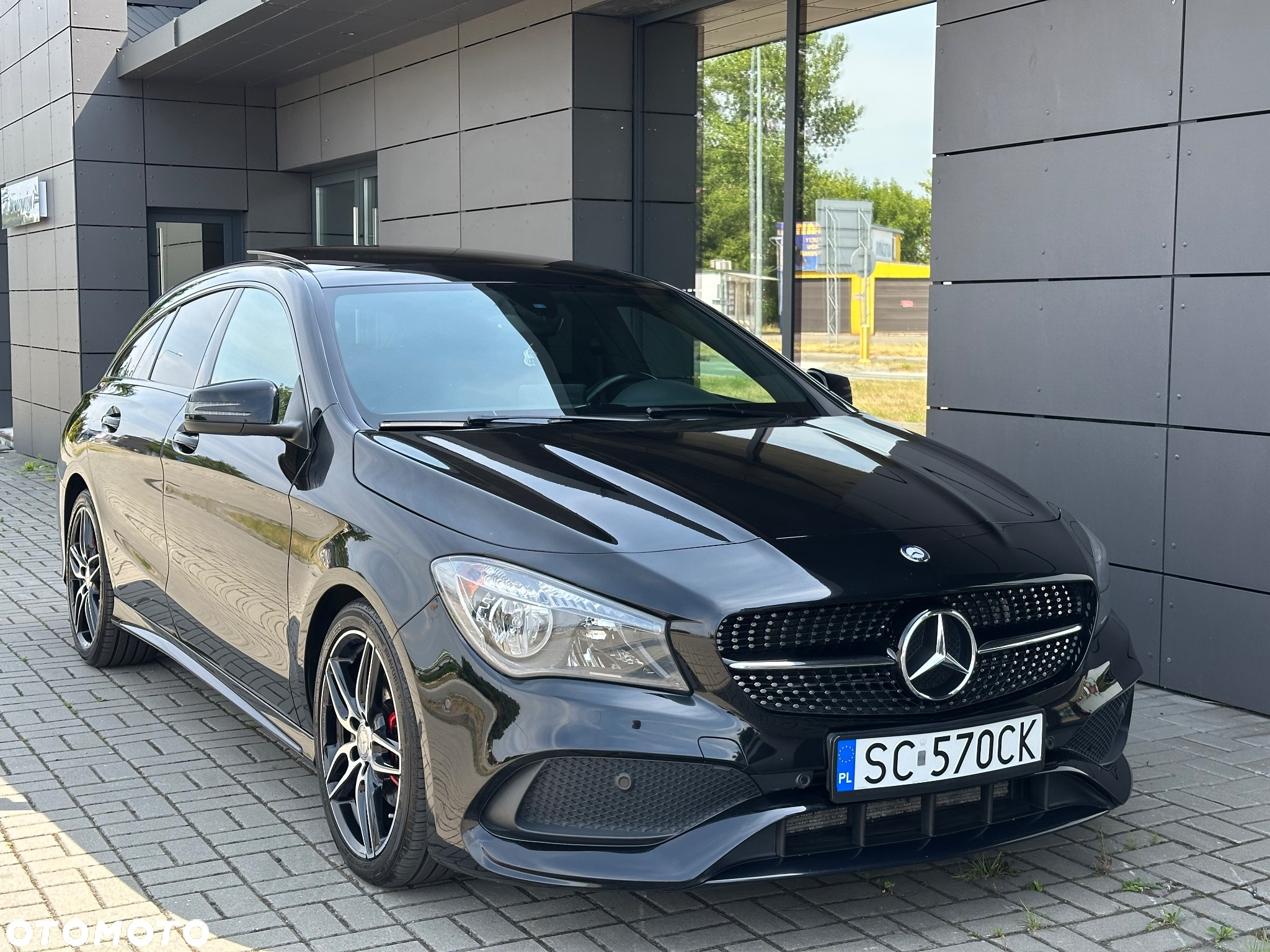 Mercedes-Benz CLA 200 7G-DCT AMG Line - 4