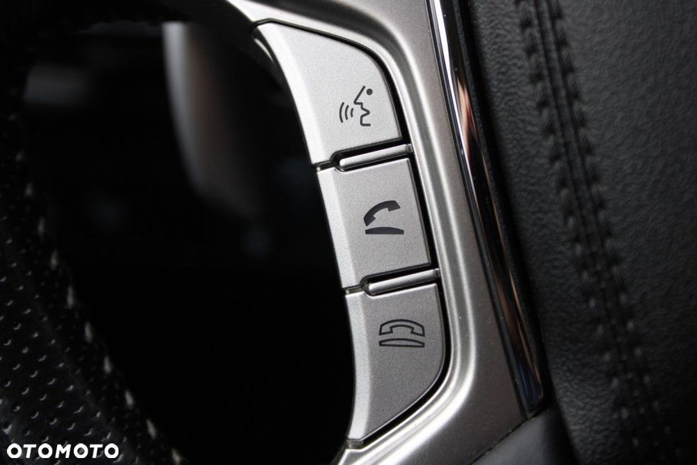 Mitsubishi Outlander - 28