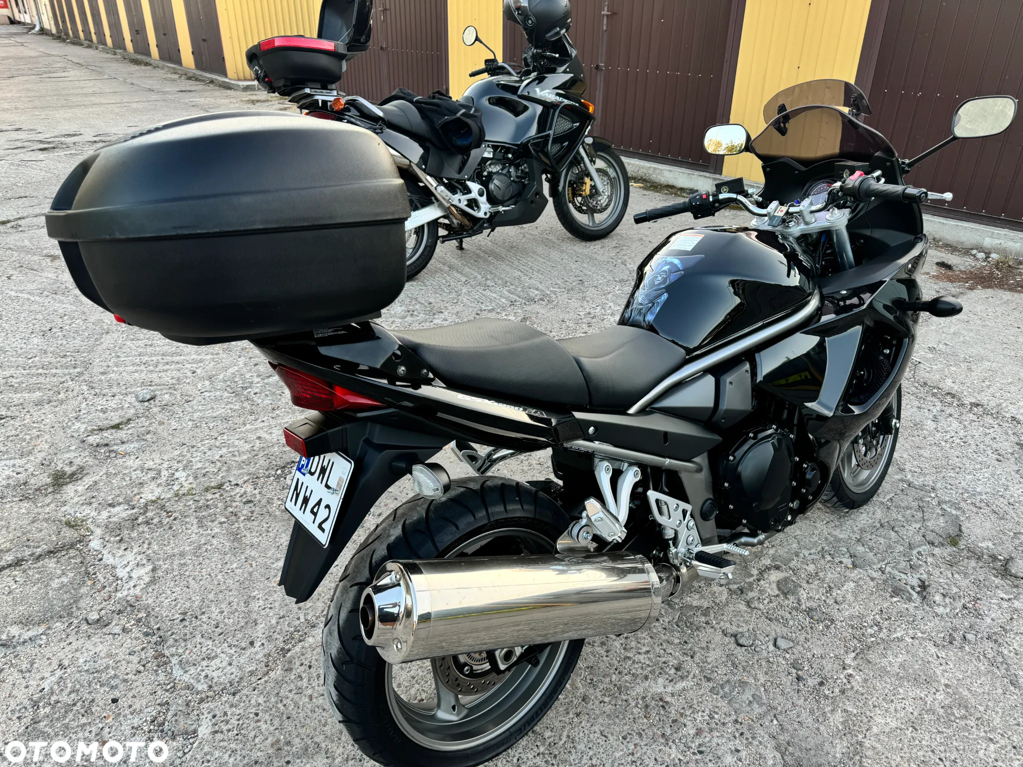 Suzuki GS - 33