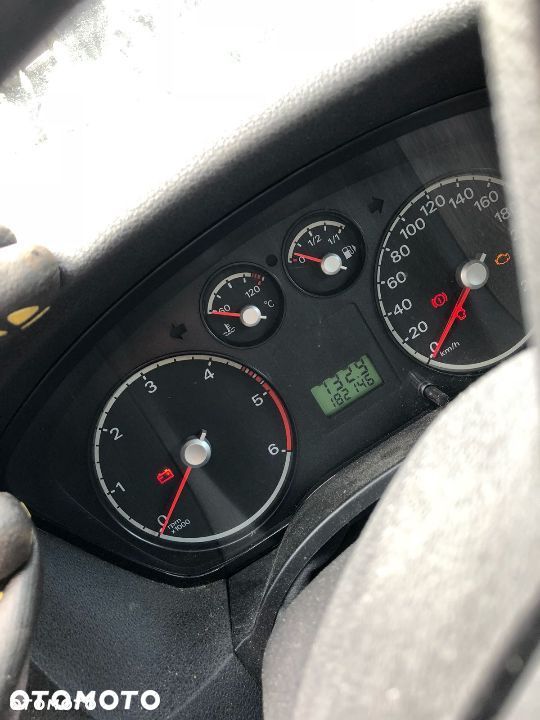 DRZWI PRAWY LEWY TYŁ VECTRA C LIFT KOMBII  Z157 - 2