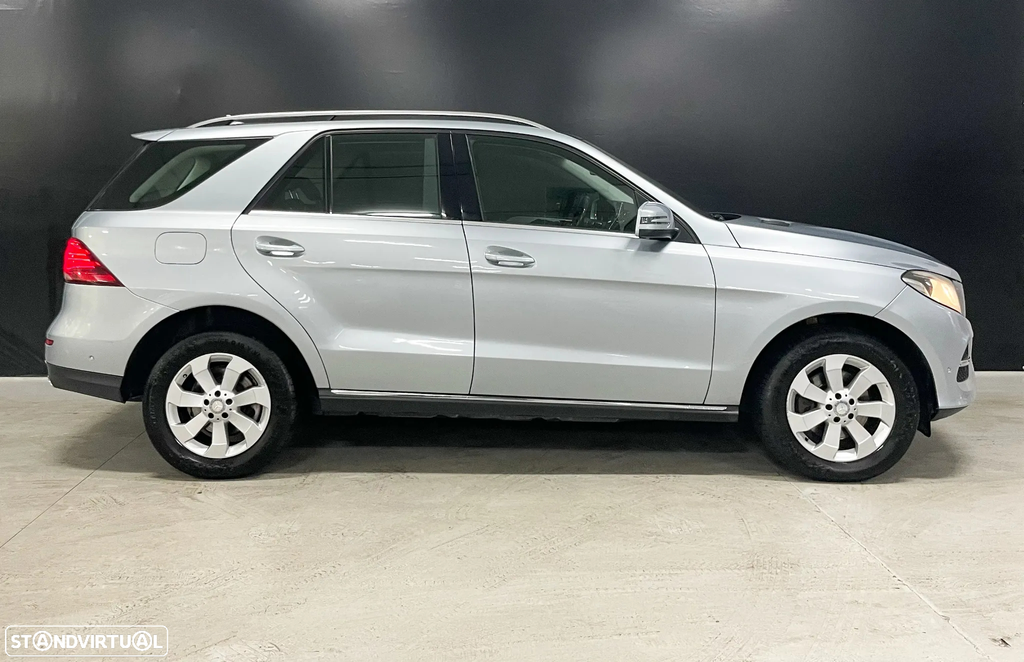 Mercedes-Benz GLE 350 d 4-Matic - 26
