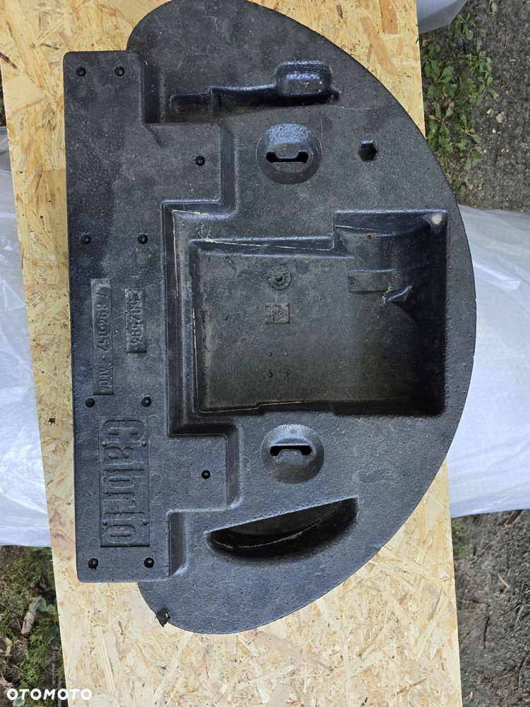 Styropian bagażnika bmw e46 cabrio m3