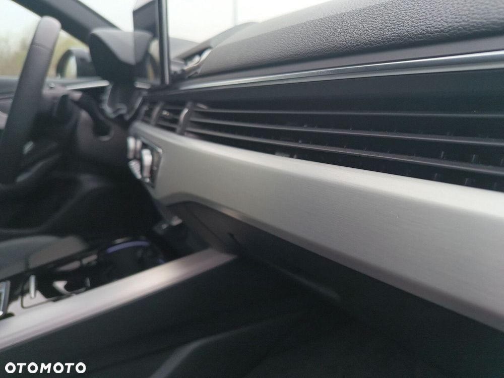 Audi A4 Limousine - 37