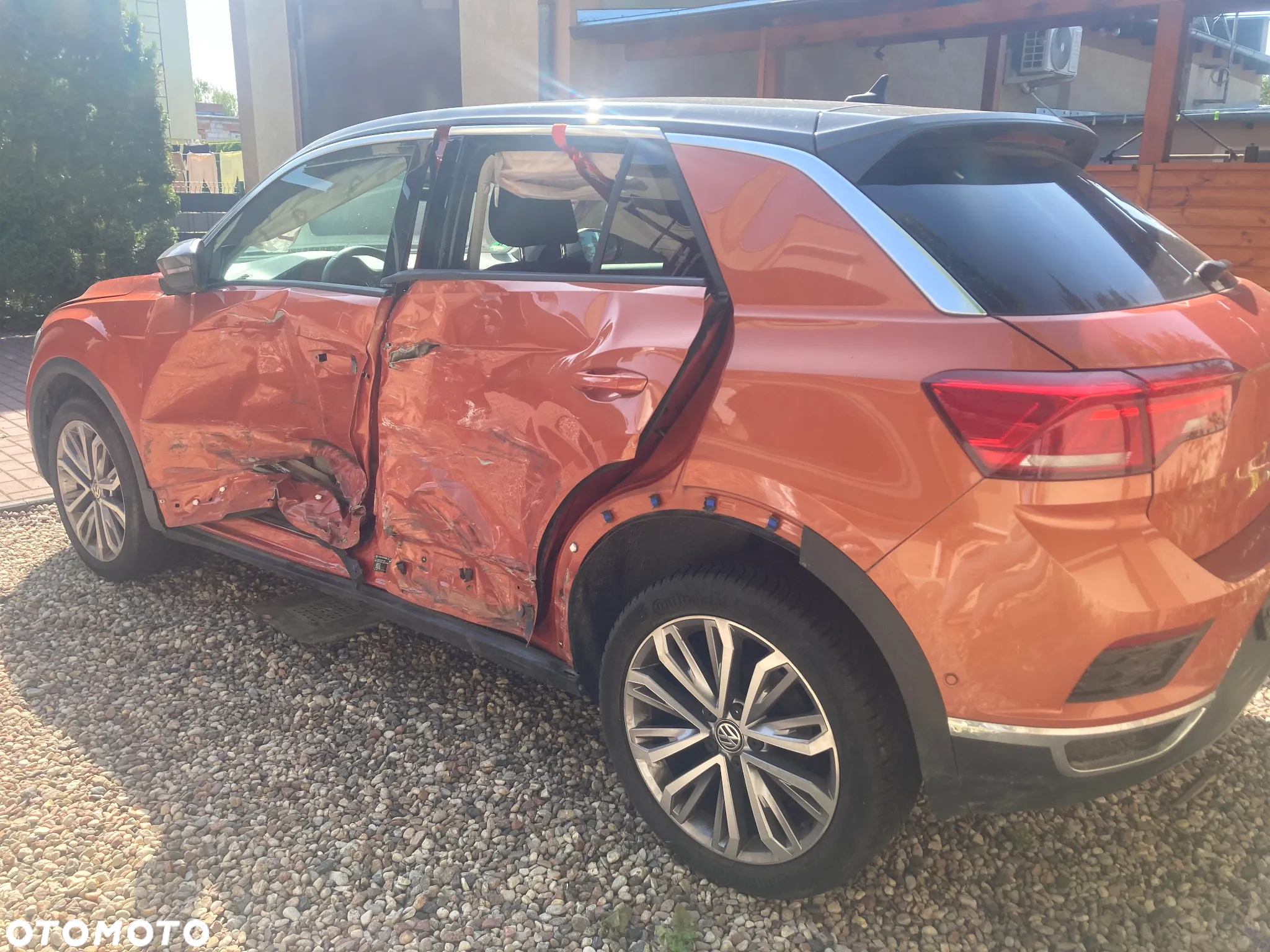 Volkswagen T-Roc - 4
