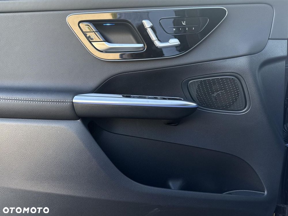 Mercedes-Benz GLC - 11