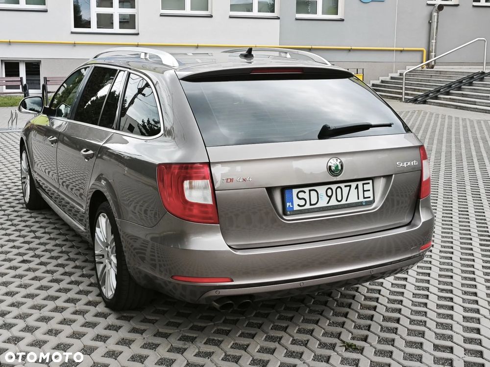 Skoda Superb 2.0 TDI Elegance - 7