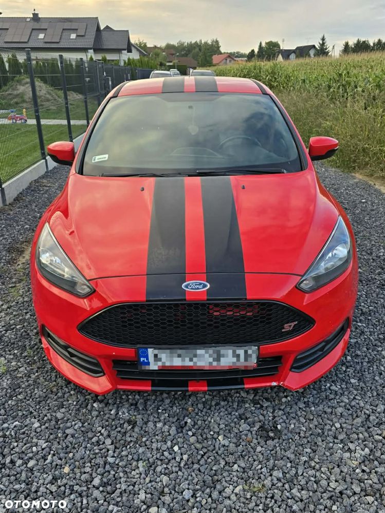 Ford Focus ST - 3