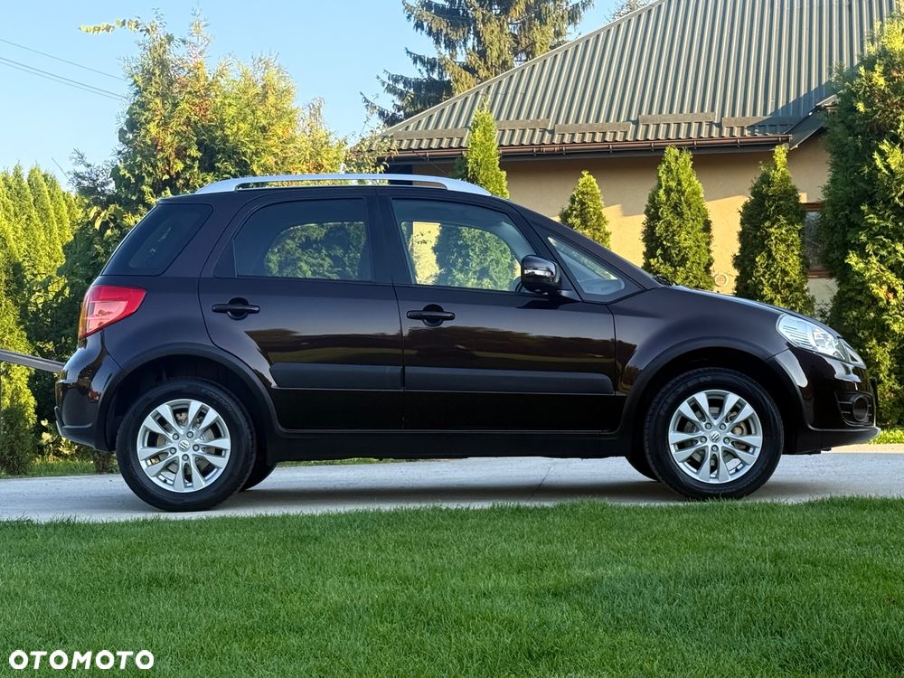Suzuki SX4 1.6 VVT 4x4 Style - 18