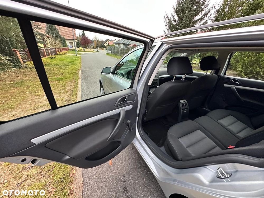 Skoda Octavia 1.6 Ambiente - 20