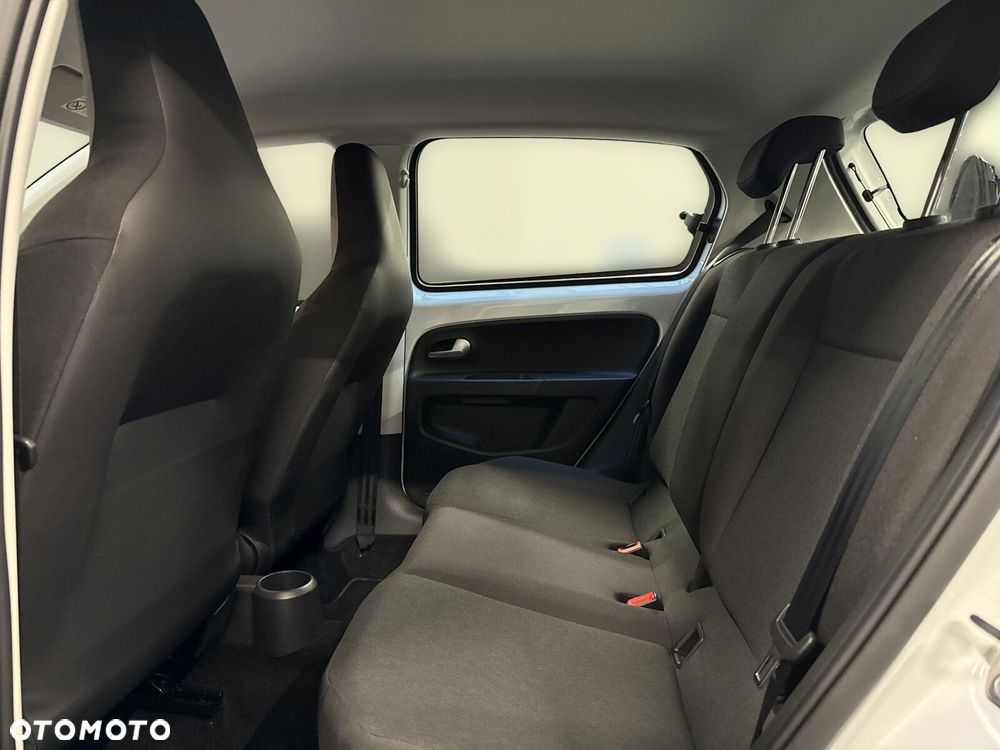 Volkswagen up! 1.0 move - 18