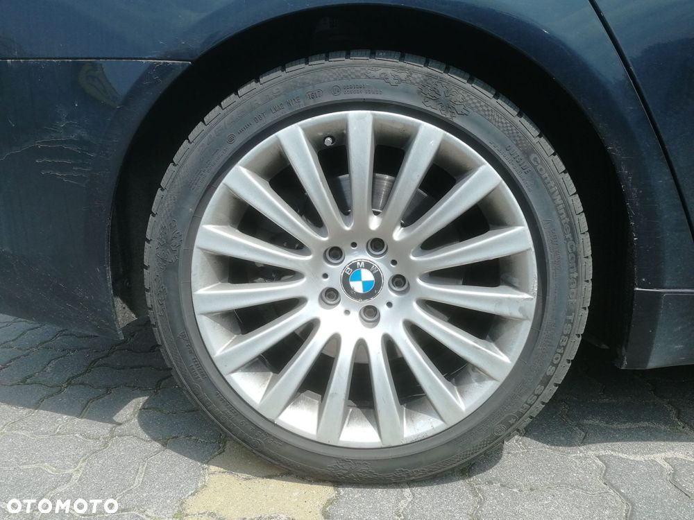 BMW Seria 7 740d xDrive - 39