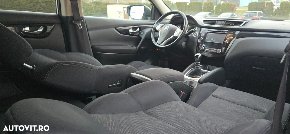 Nissan Qashqai 1.6 DCI N-Vision - 12