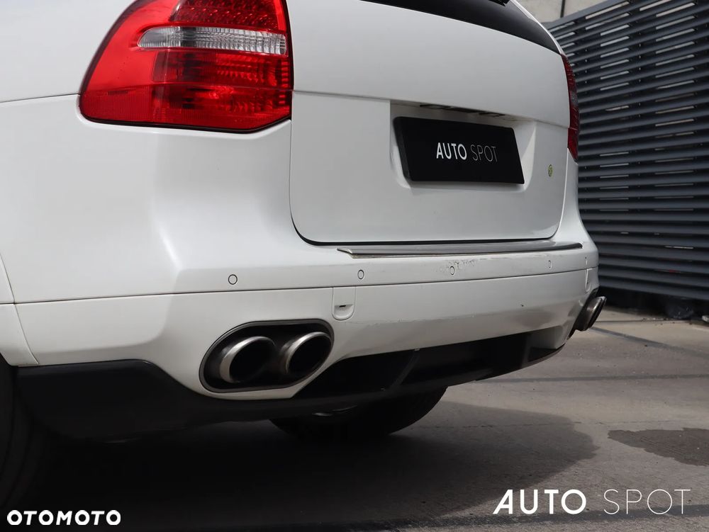 Porsche Cayenne - 6