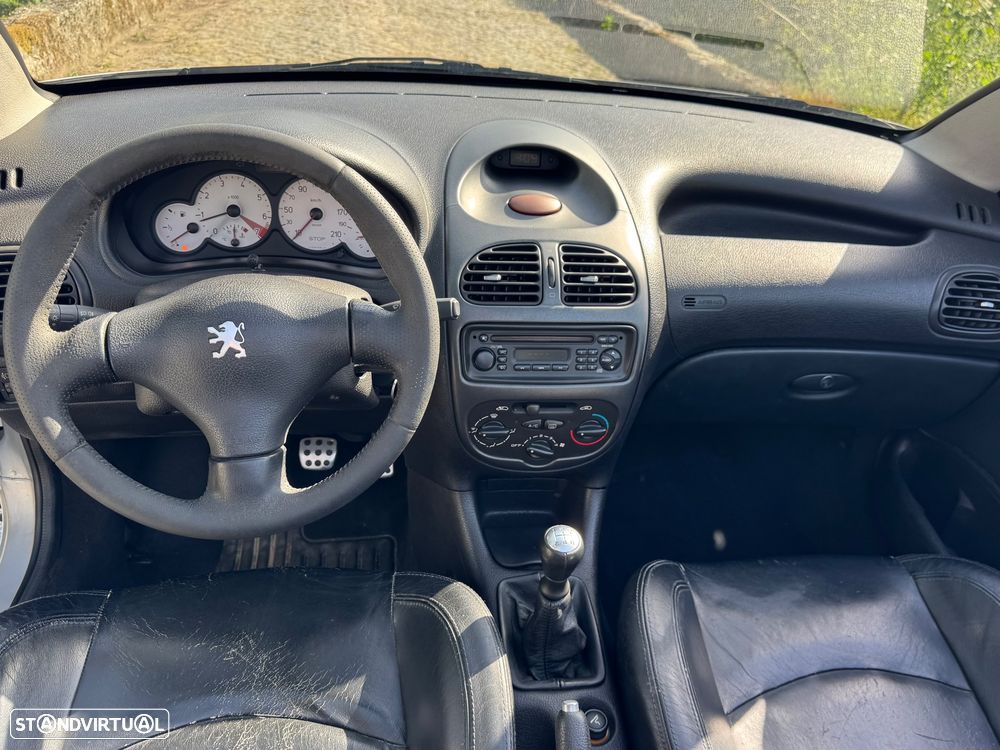 Peugeot 206 CC 1.6 - 8