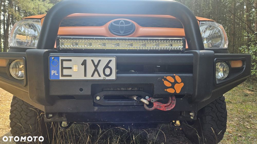 Toyota Hilux 2.5 D-4D DLX + - 30