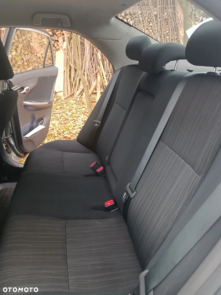 Toyota Corolla 2.0 D-4D 2010 - 14