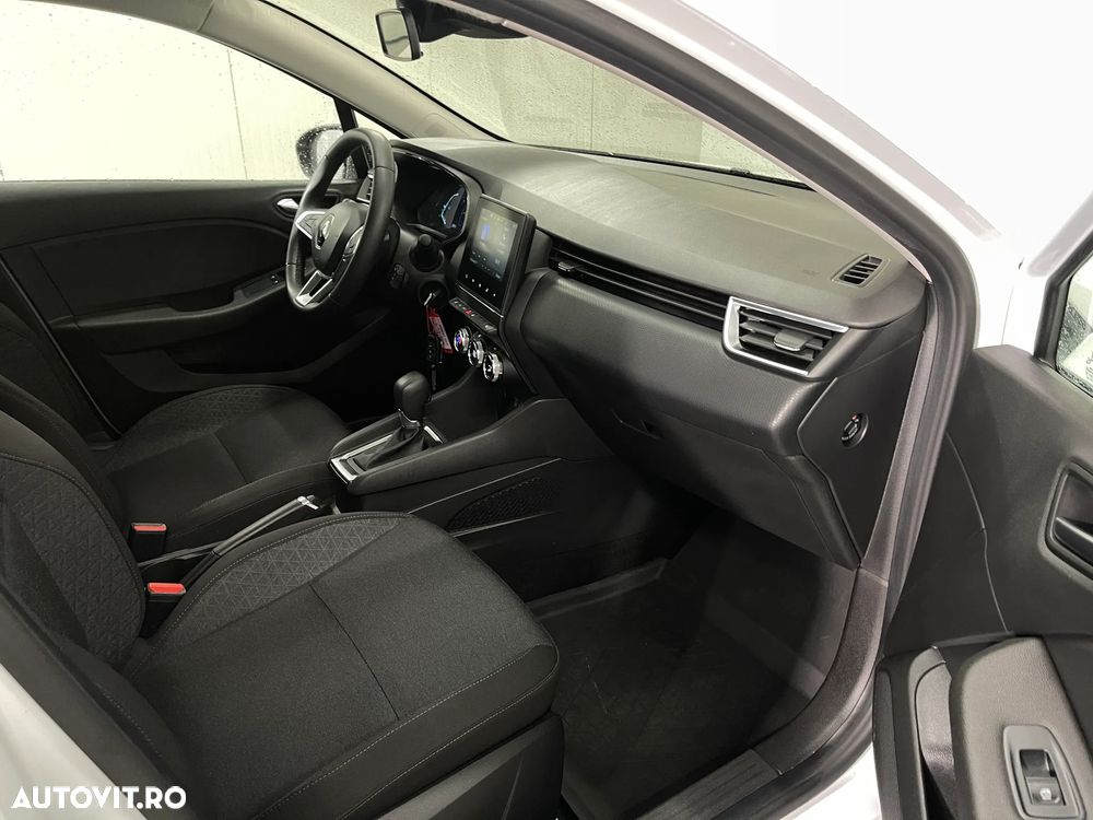 Renault Clio V E-Tech 145 Evolution - 10
