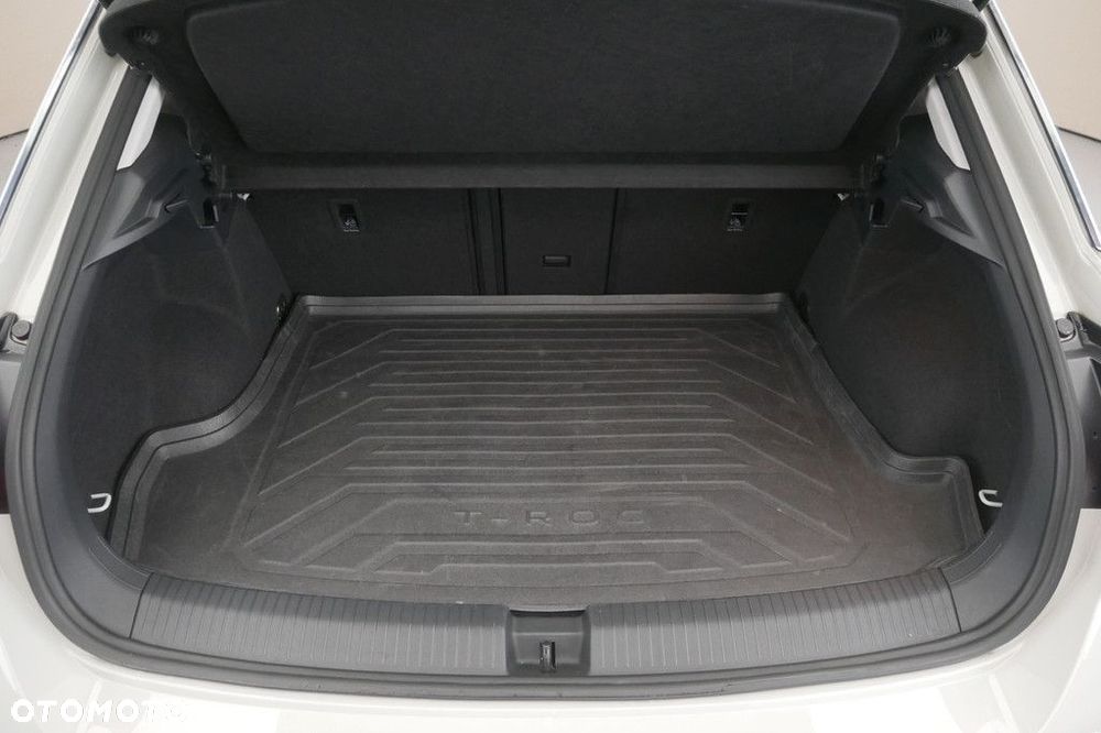 Volkswagen T-Roc - 16