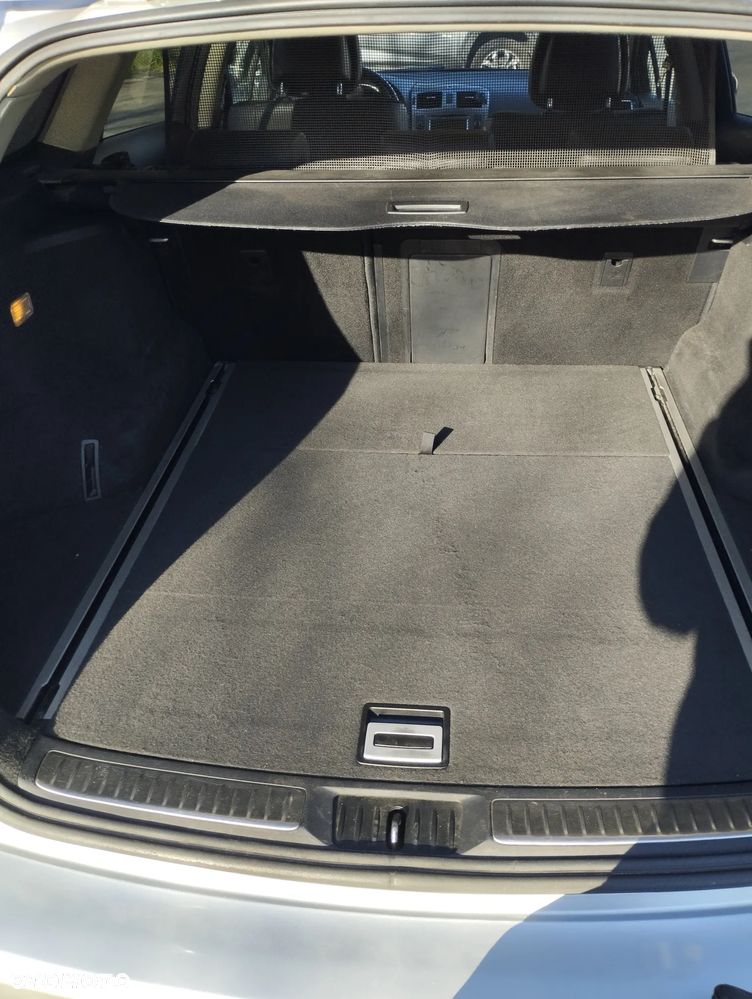 Toyota Avensis 2.0 Premium MS - 19