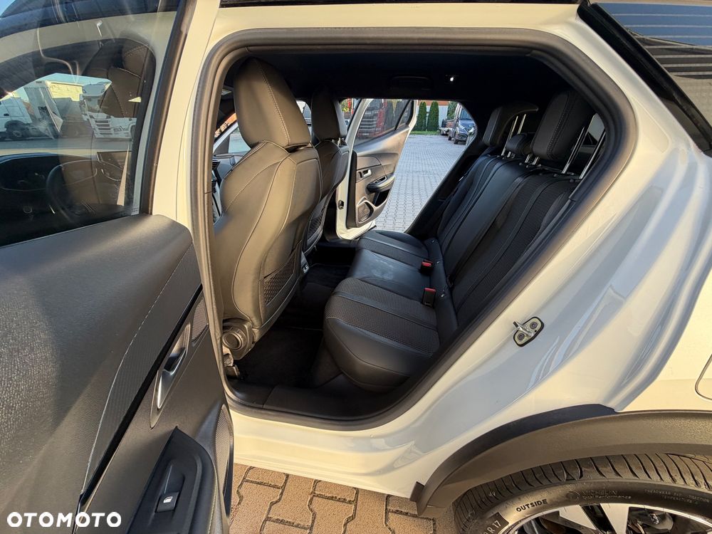 Peugeot 2008 1.2 PureTech GT Line S&S EAT8 - 31