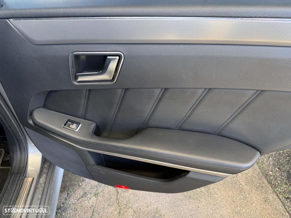 Mercedes-Benz E 300 Bluetec Hybrid Avantgarde - 16