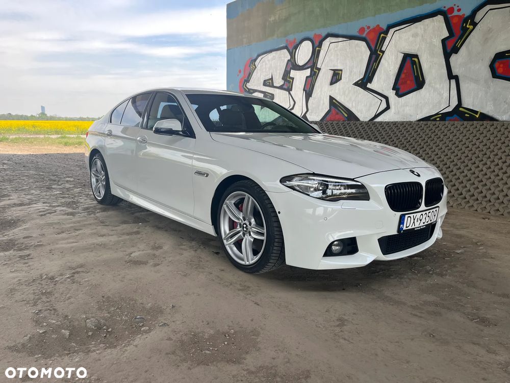 BMW Seria 5 550i xDrive Luxury Line - 6
