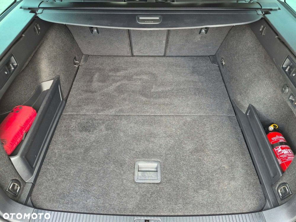 Volkswagen Passat - 28