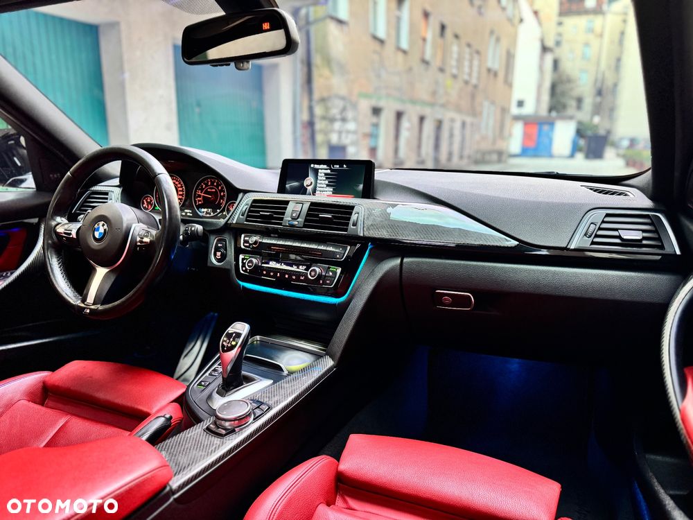 BMW Seria 3 328i Sport Line - 37