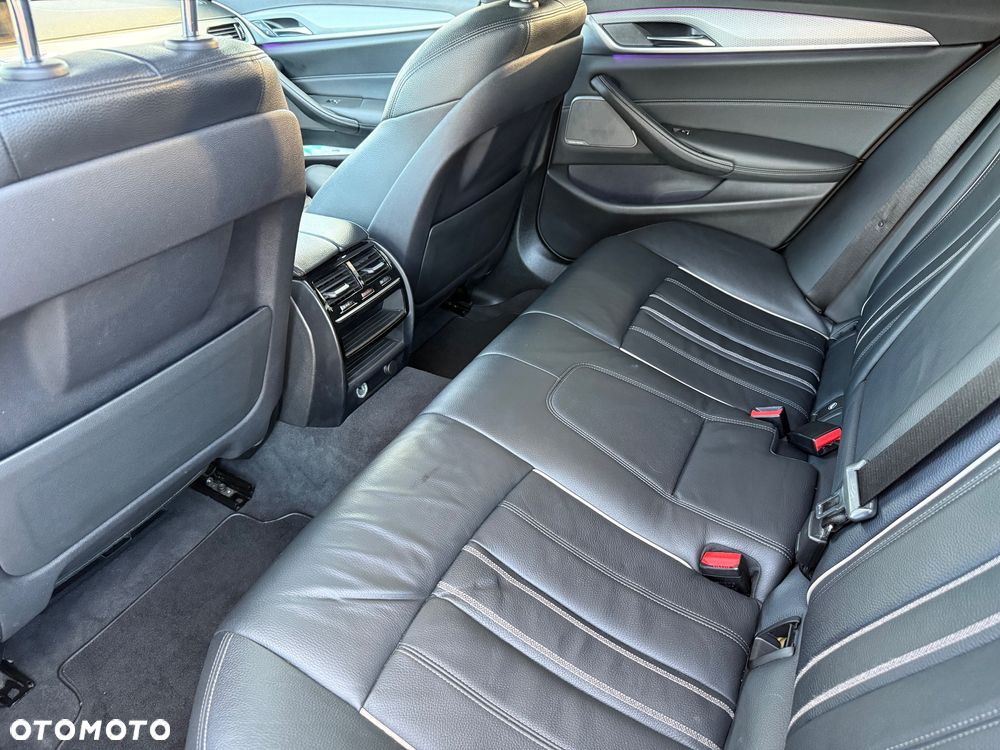 BMW Seria 5 530i M Sport sport - 28