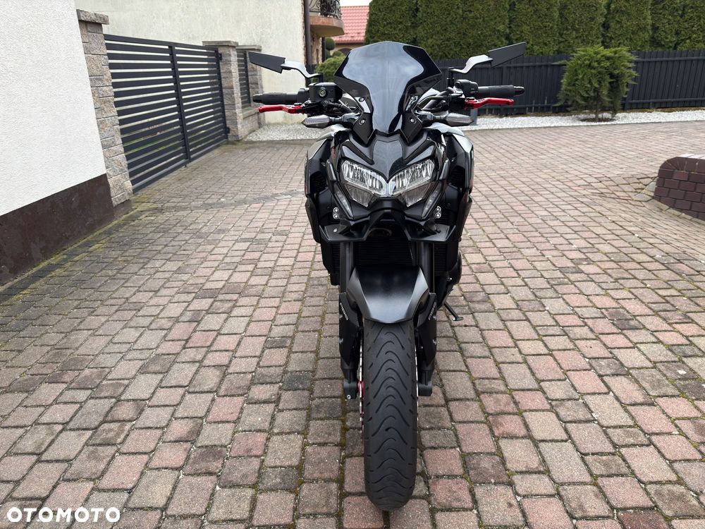 Kawasaki Z 900 - 10
