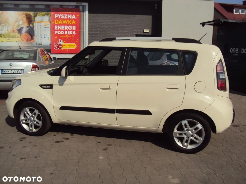 Kia Soul - 10