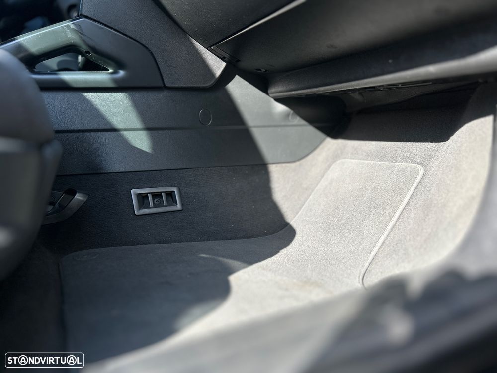 Audi A3 Sportback 1.6 TDI B.Line Attraction - 13