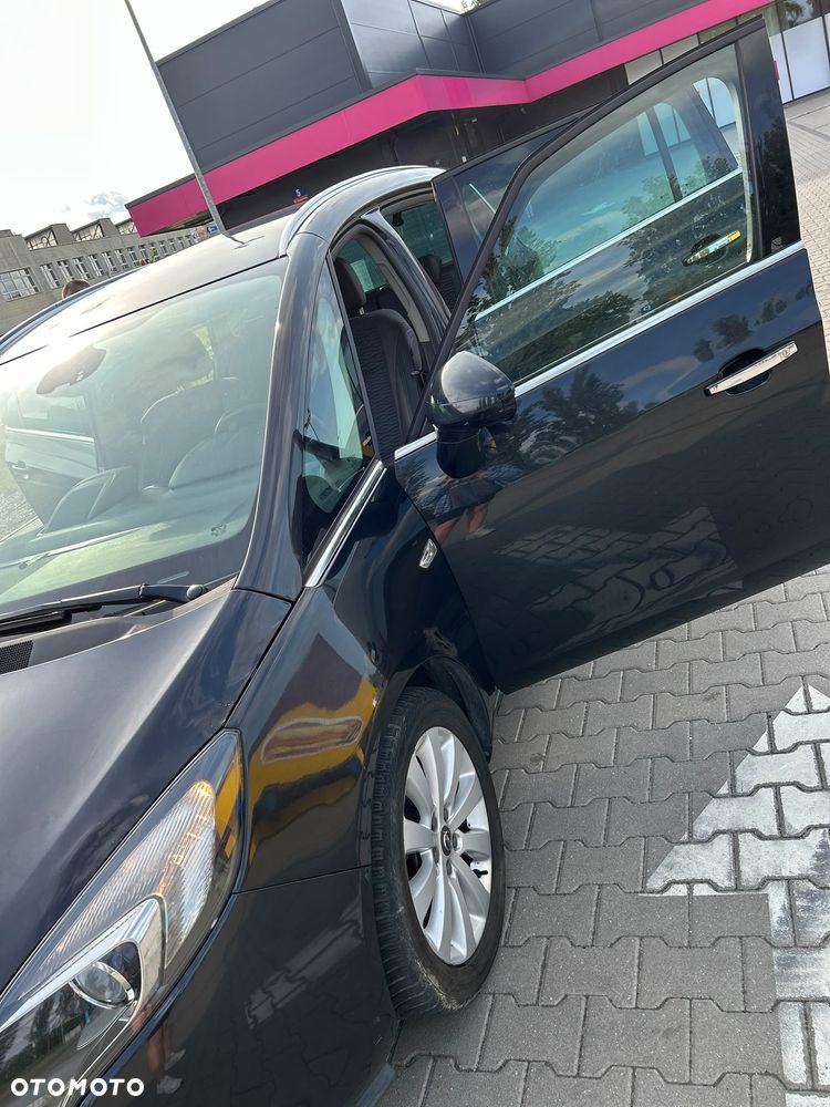 Opel Zafira - 19