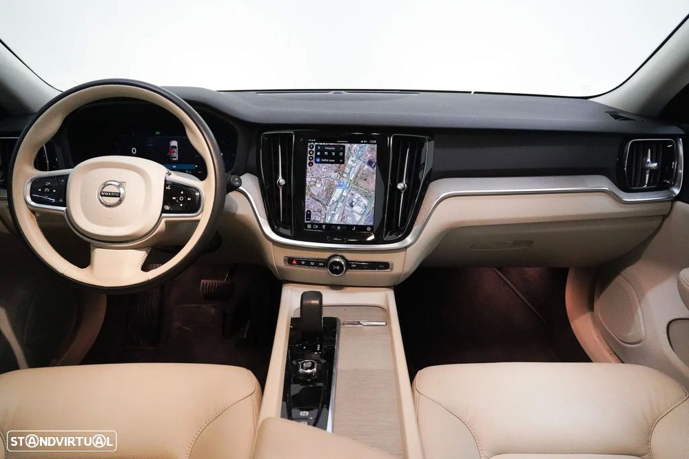 Volvo V60 Cross Country 2.0 B4 Geartronic - 5