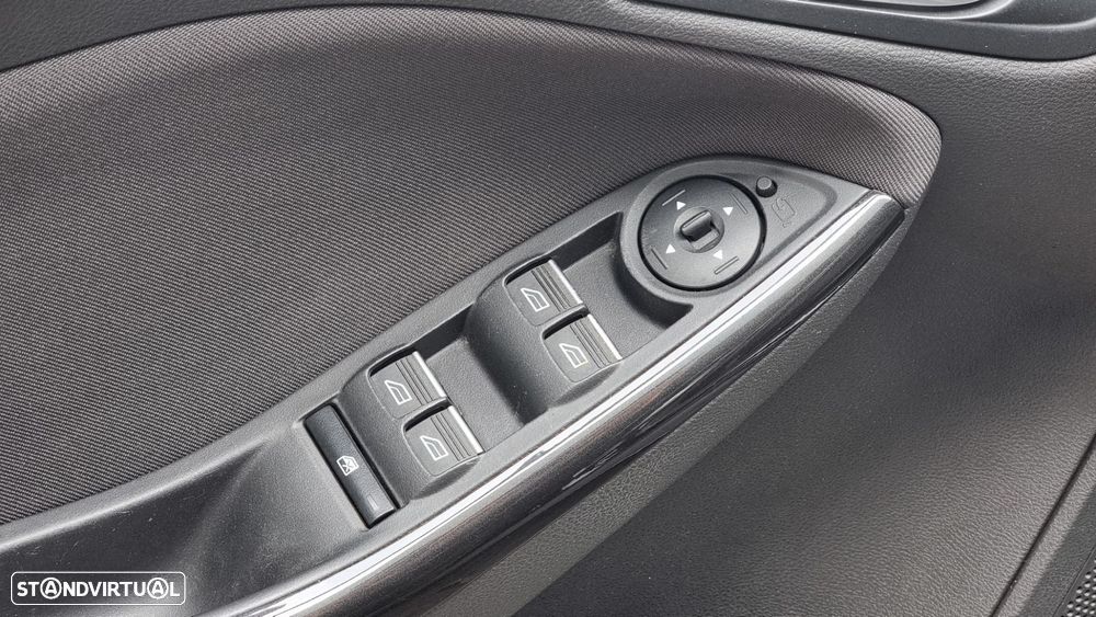 Ford Focus 1.0 EcoBoost Titanium - 14