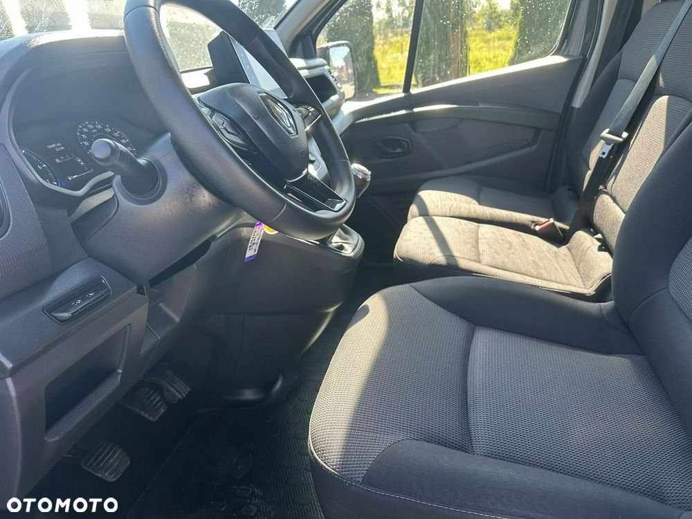 Renault Trafic - 21