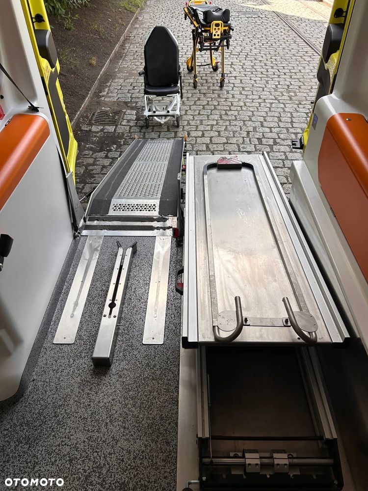 Ford Transit - 31