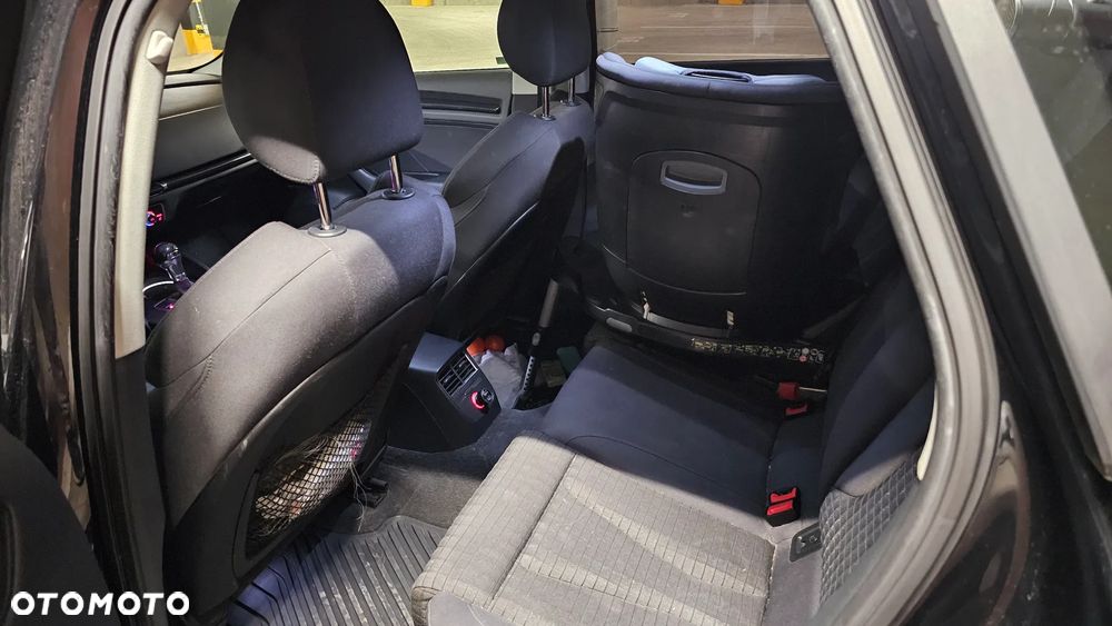 Audi A3 Sportback 2.0 TDI S tronic S line Sportpaket - 21