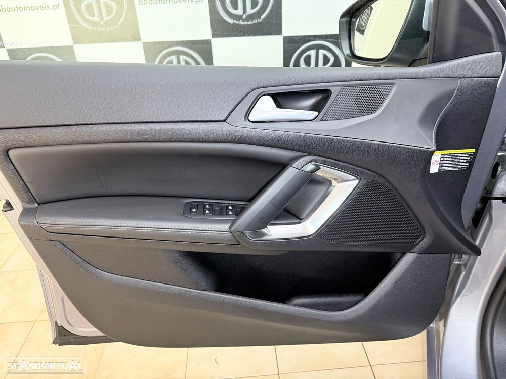 Peugeot 308 PureTech 130 GPF EAT8 Stop & Start Allure - 20