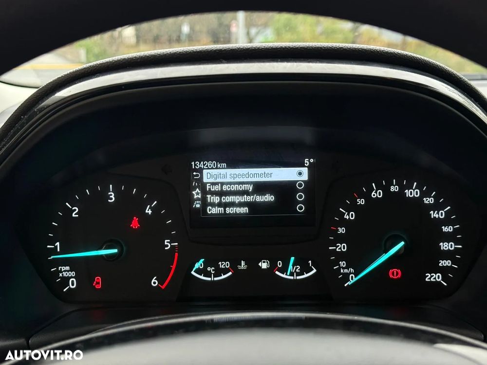 Ford Fiesta 1.5 TDCi S&S TREND - 6