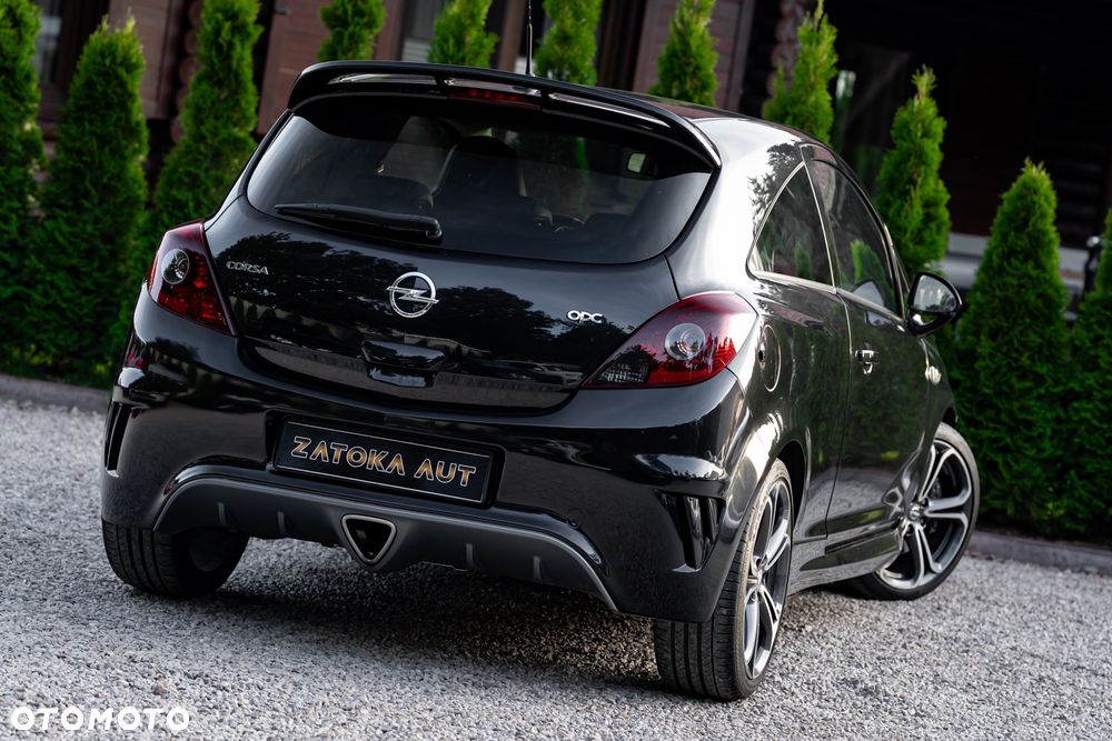 Opel Corsa 1.6T OPC - 9