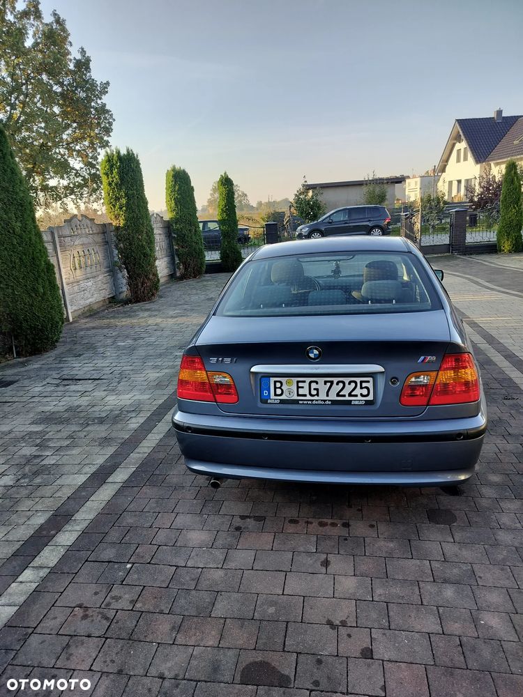 BMW 3 Series 2004 photo 3