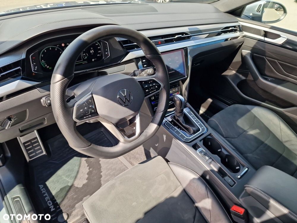 Volkswagen Arteon 2.0 TSI R-Line DSG - 13