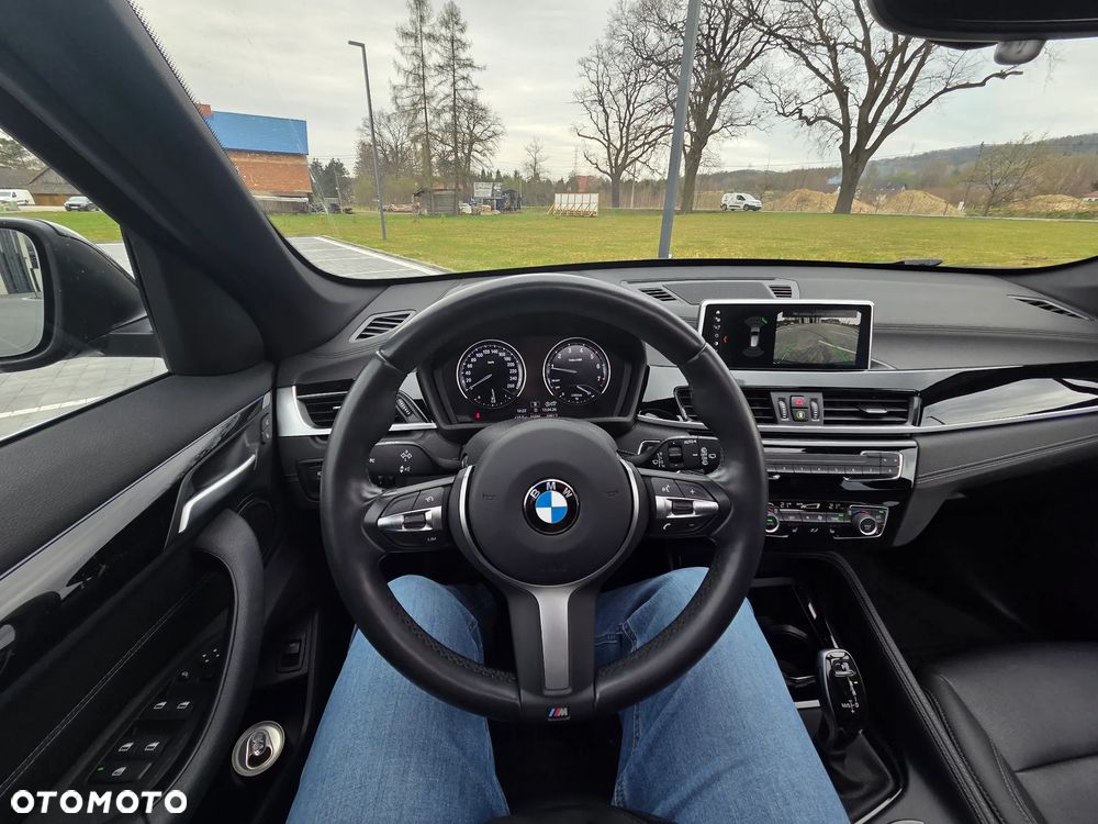BMW X1 xDrive20i - 16
