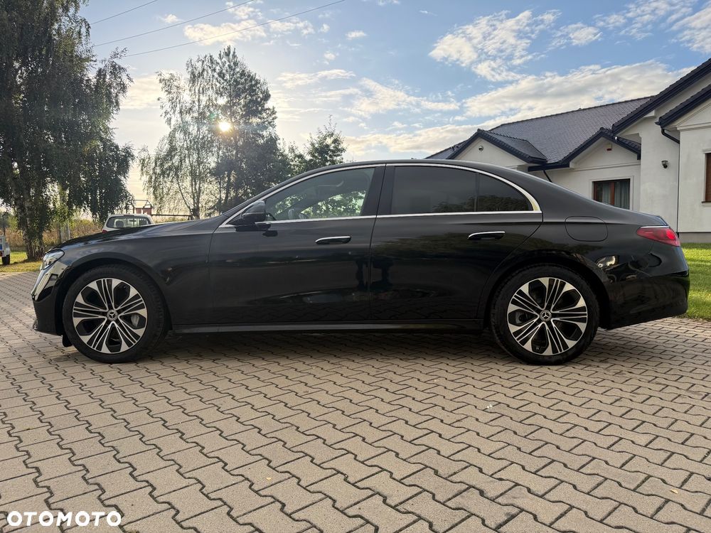 Mercedes-Benz Klasa E 400e 4Matic 9G-TRONIC - 2