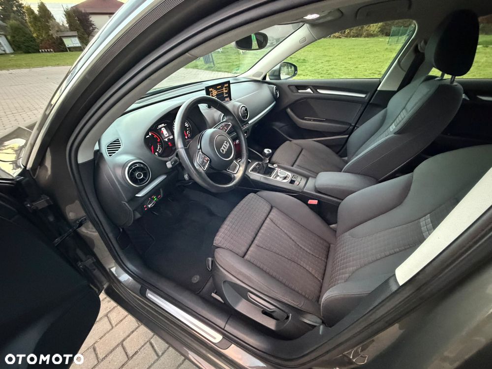Audi A3 Sportback 1.4 TFSI Premiere Edition - 27