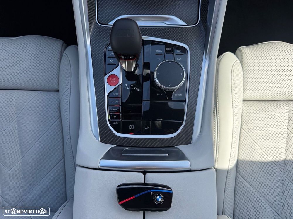 BMW XM 50e - 7