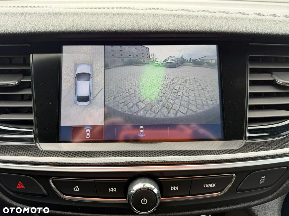 Opel Insignia ver-1-5-di-turbo - 31