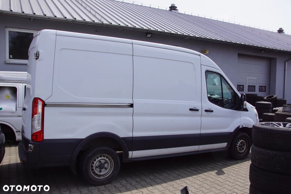 Auto na części - Ford Transit MK8 2.0 TDCI 105 KM YLF6 VMT6 7VTA 2018R Silnik Skrzynia Drzwi Maska Błotnik Zderzak Lampa Lusterko Klamka Szyba Deska Kokpit Sterownik Moduł Czujnik Licznik Panel Kierownica - 4