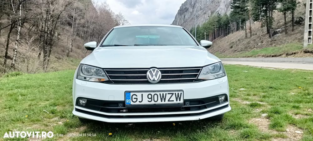 Volkswagen Jetta 2.0 TDI Comfortline - 5